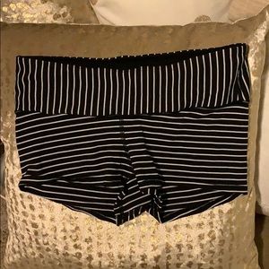 Lululemon spandex shorts